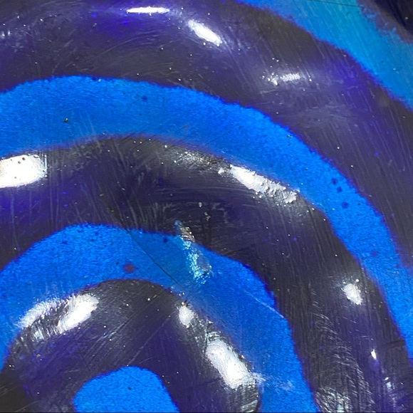 Vintage Hammered Copper Blue Glazed Enamel Swirl 7 1/4” Decorative Dish - Picture 12 of 12